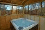 2 Bedroom Cabin with Hot Tub in Pigeon Forge